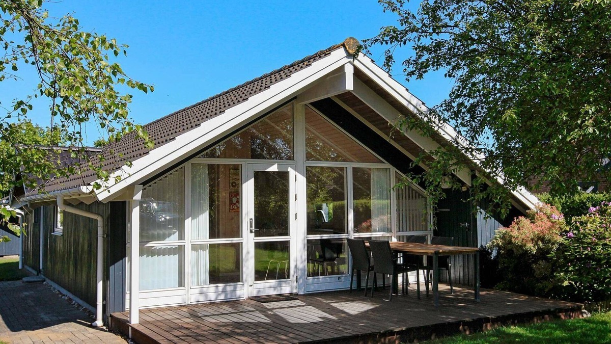Sjaelborg House | 5 person holiday home in Esbjerg V