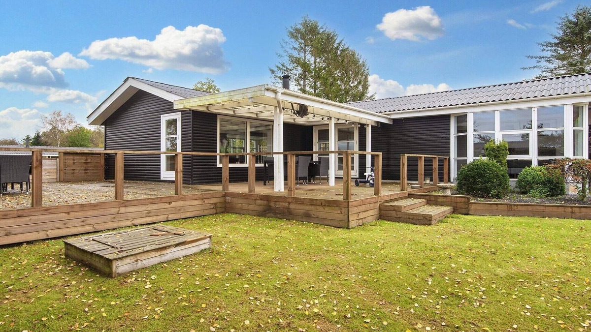 Farvang House | 5 person holiday home in Fårvang-By Traum
