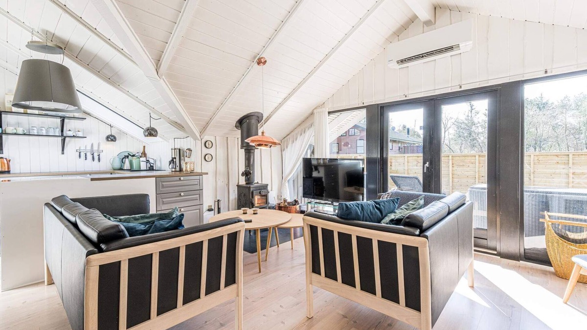 Jegum House | 5 person holiday home in Oksbøl