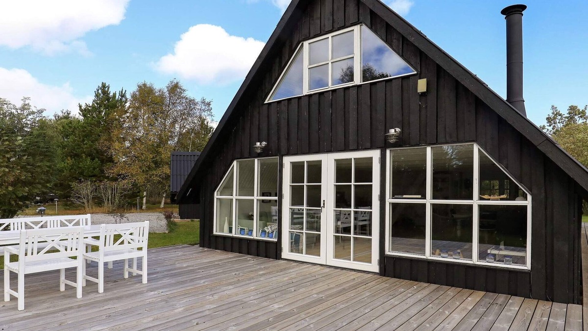 Hou House | 5 person holiday home in Hals