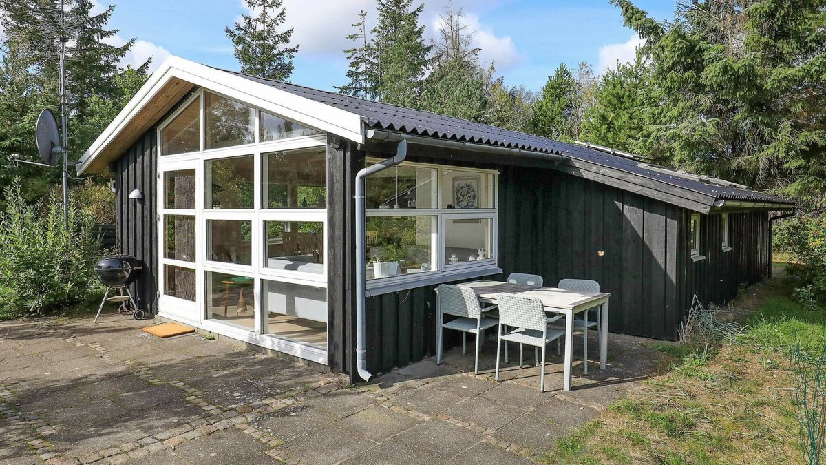 Bratten Strand House | 5 person holiday home in Jerup-By Traum