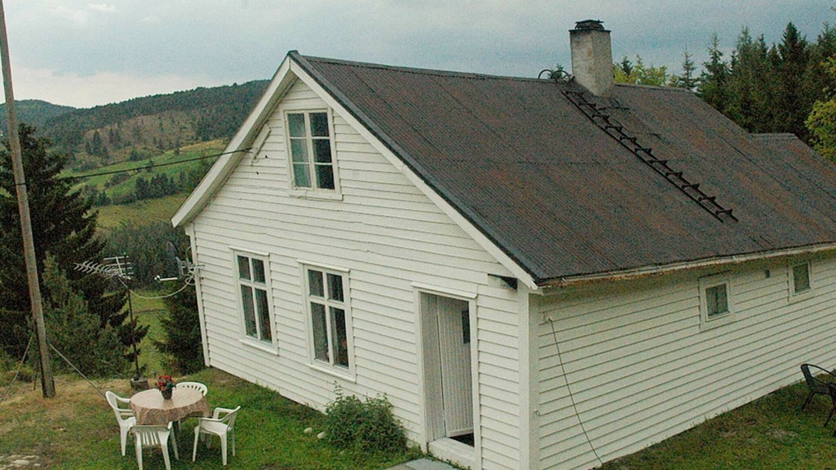 Luster House | 5 person holiday home in HAFSLO
