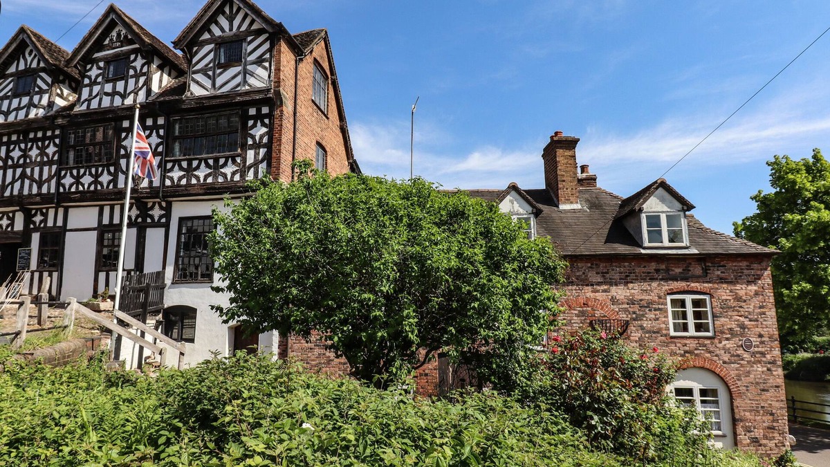 Bridgnorth Cottage | 5 Riverside