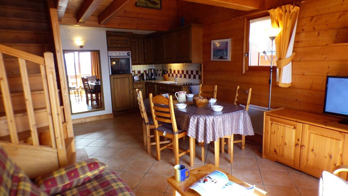 Bisanne 1500 Apartment | 5-Room Ski-In/Out Apartment with Parking - Sleeps 9 - Near Les Saisies