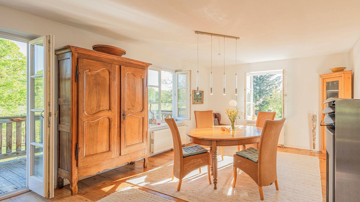 Uebersee Apartment | 5 star apartment with 180 degree mountain view near the Chiemsee