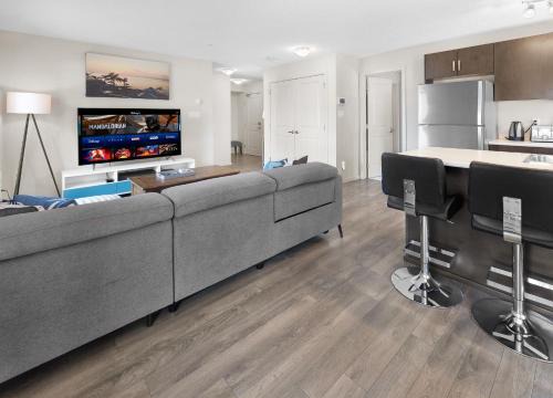 Southwest Edmonton House | 5 STAR Business Luxury Homeshare