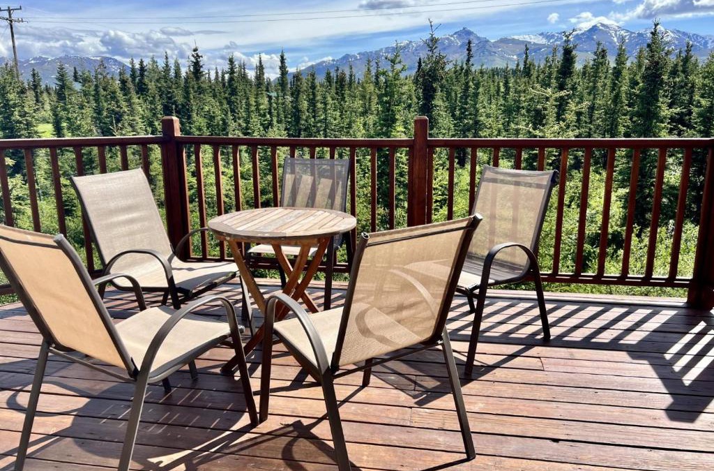 Healy House | 5 Star Denali Park Spacious Family Home
