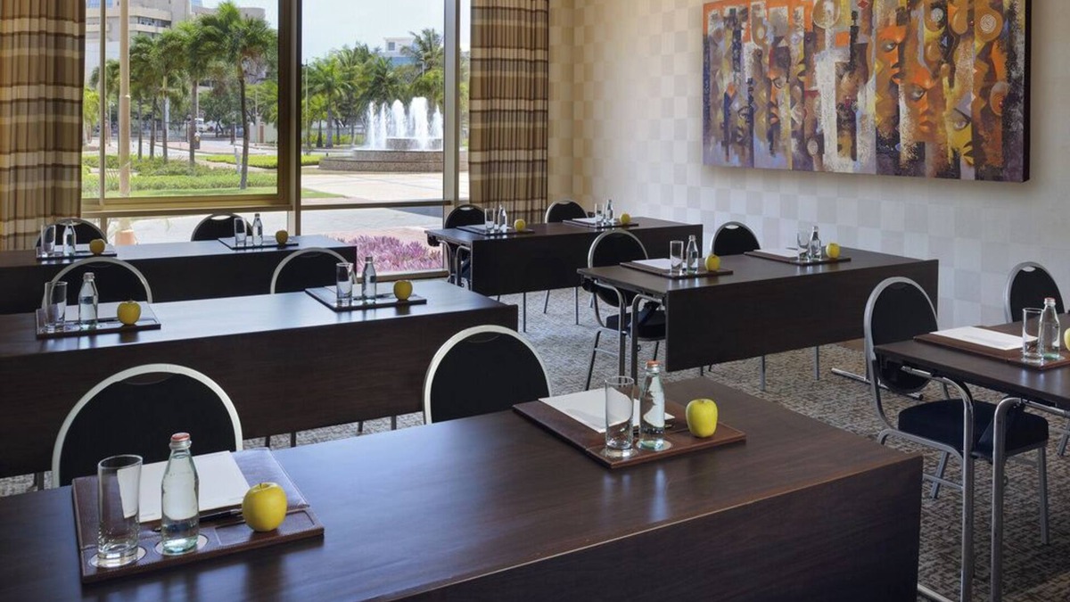 North Ridge Hotel | 5 star facility with great views, full kitchen, & strong Wi-Fi.n