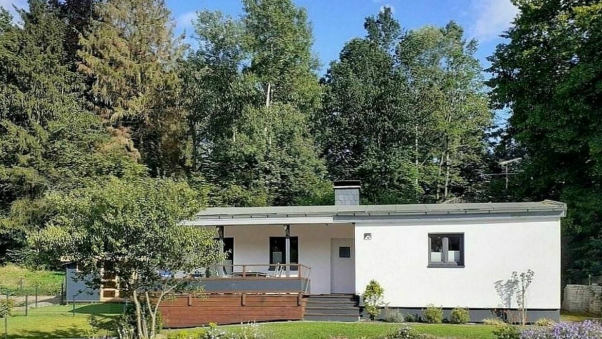 Wamel House | 5-star vacation home with sauna, private terrace, private garden and WiFi