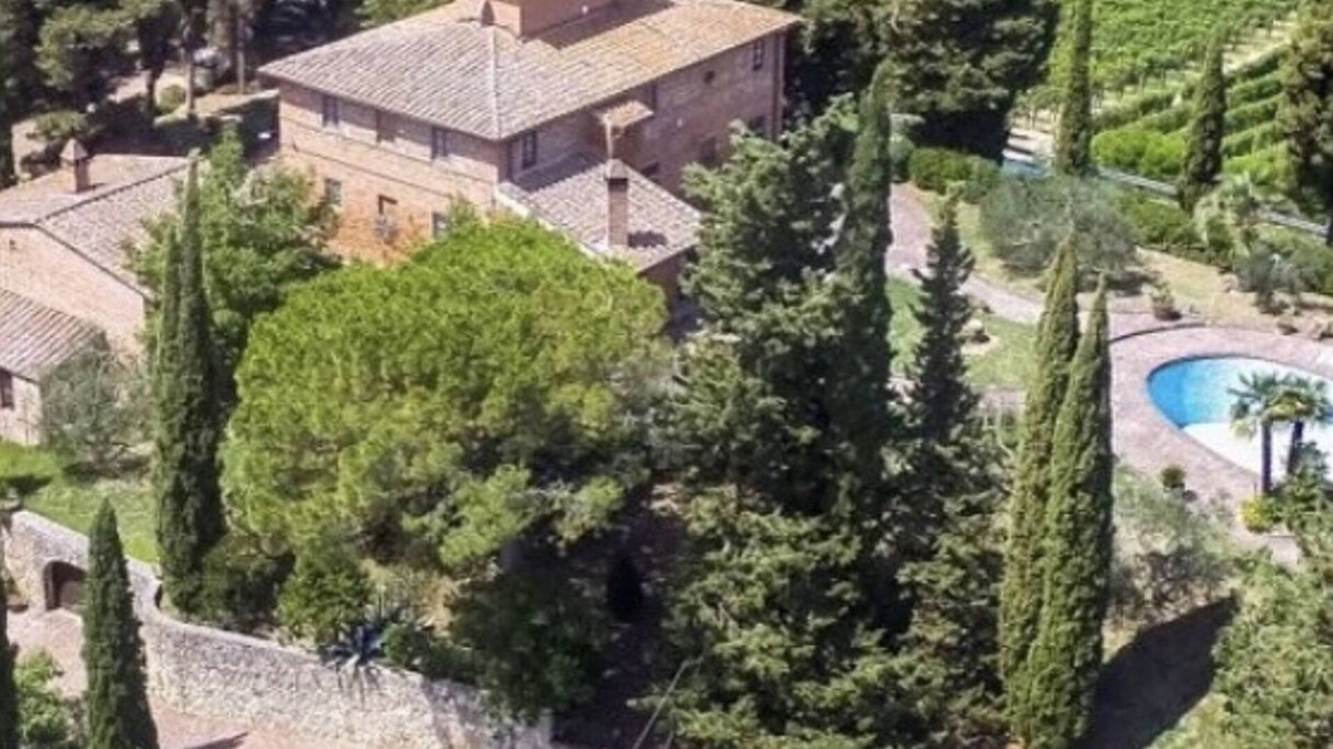 Terricciola Villa | 5 star villa with 16x10 m private saltwaterpool