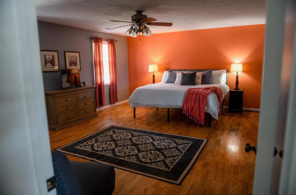 Winona House | 5 Star with Direct Access to Brimstone Recreation Game Room Comfortable Up to 4 Bedrooms Stylish