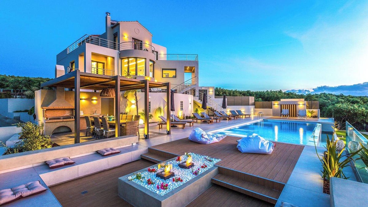 Kontomari Villa | 5' to Beach/Private Heated Pool/Seaview/Gym