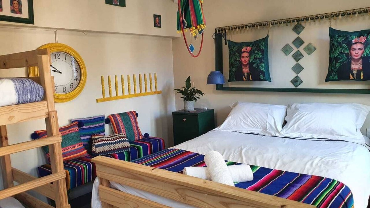 Strand Cottage | 5 x Bedrooms Self Catering 14 Sleeper