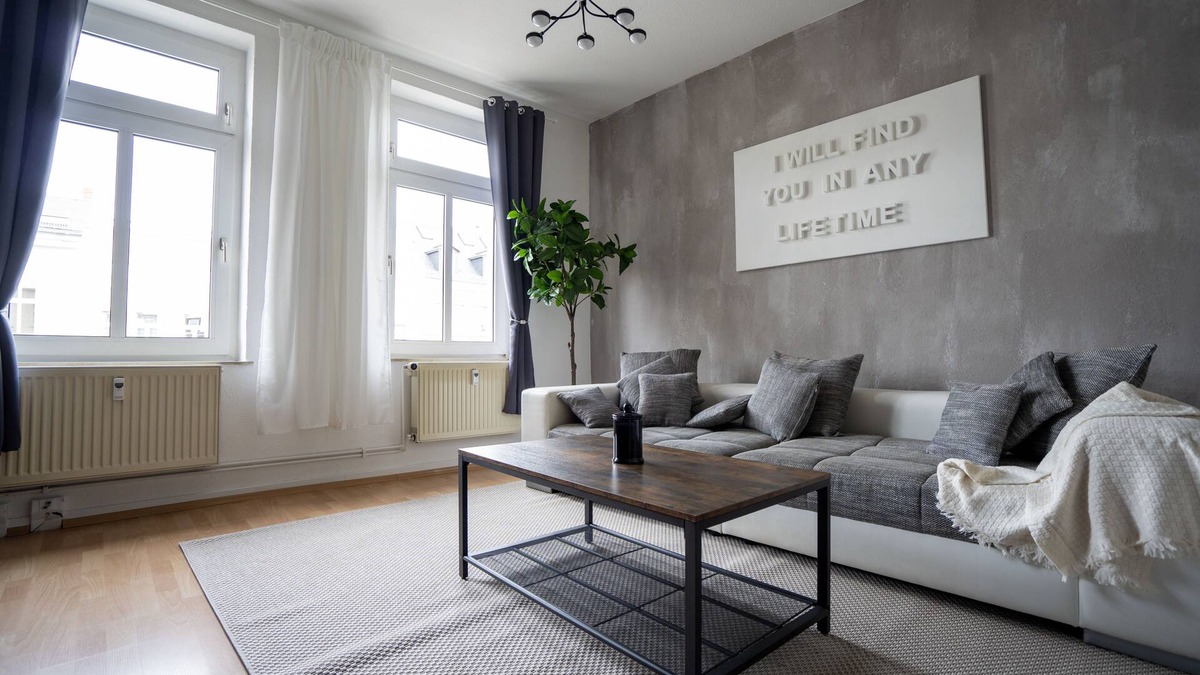 Zentrum-Sued Apartment | 5-zi-boho: 2 Schlafzimmer, 7 Gäste, Arbeitsbereich