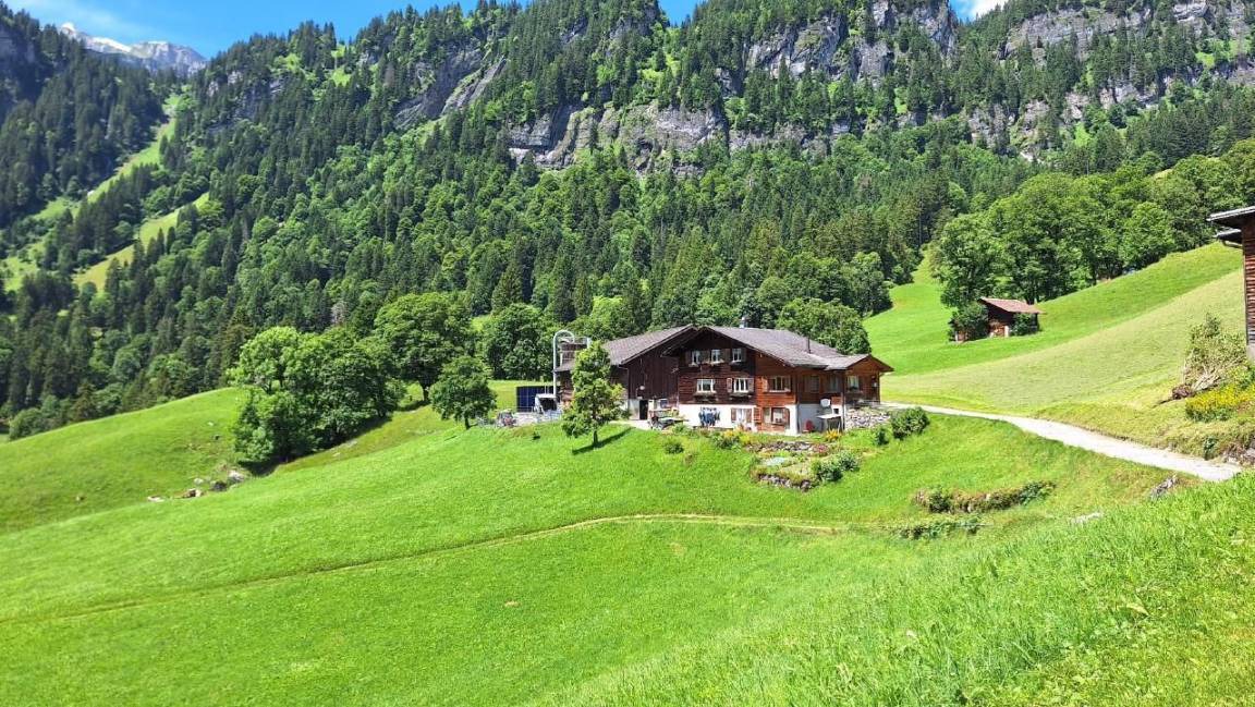 Braunwald Apartment | 50 m² Apartment ∙ 1 bedroom ∙ 4 guests