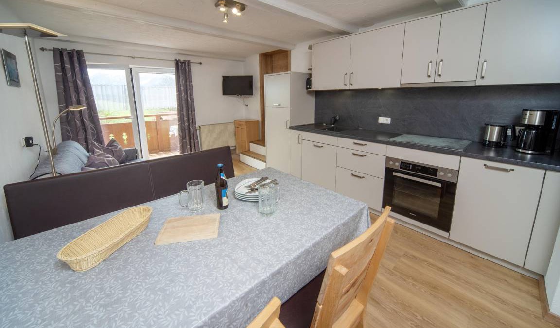 Hopferau Apartment | 50 m² Apartment ∙ 1 bedroom ∙ 4 guests