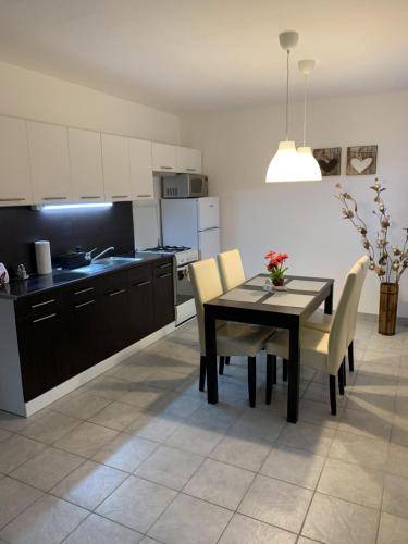 Dinnyes Apartment | 50 m² Apartment ∙ 2 bedrooms ∙ 5 guests