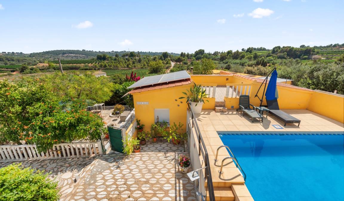 Torrent House | 50 m² House ∙ 2 bedrooms ∙ 4 guests