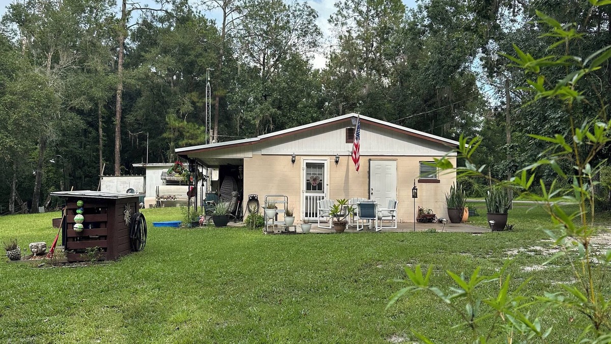 Nobleton Cottage | 50's style Florida cottage