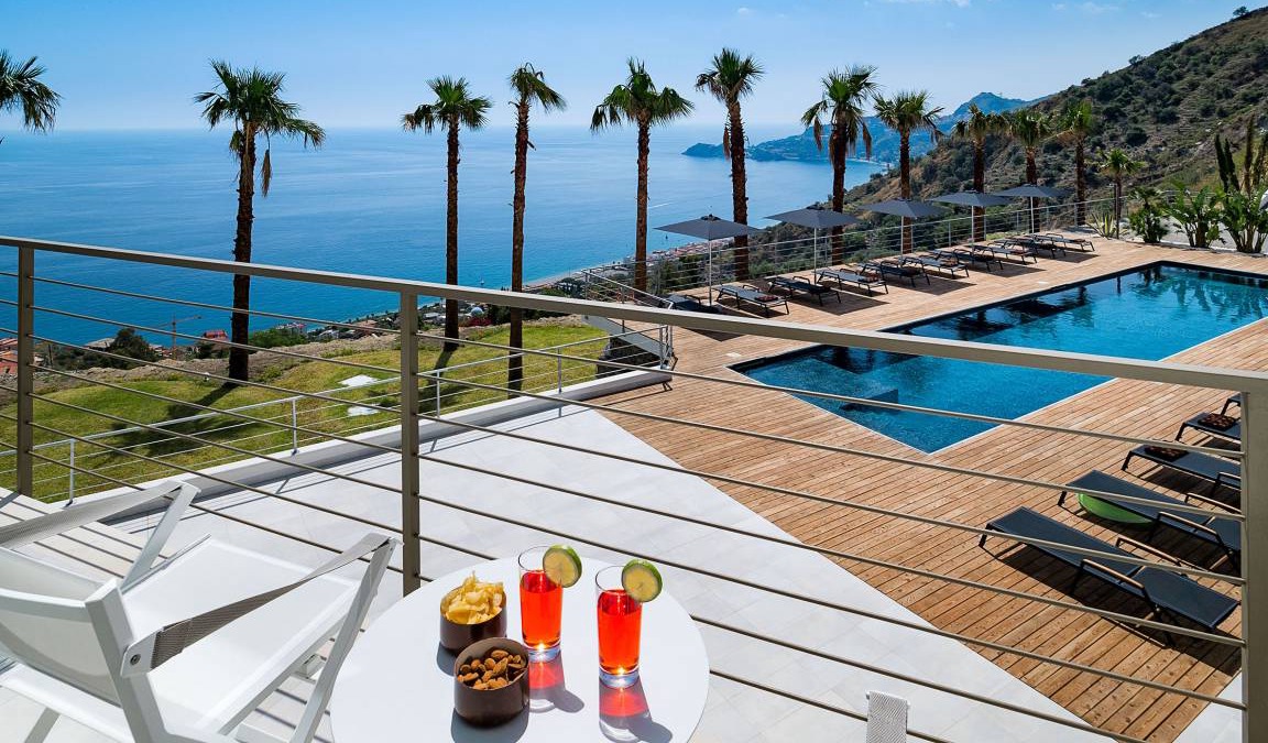 Letojanni Villa | 500 m² Villa ∙ 7 bedrooms ∙ 14 guests