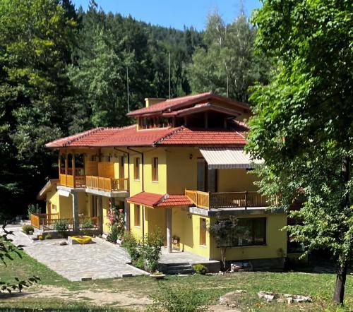 Kostenets Villa | 500 m² Villa ∙ 7 bedrooms ∙ 16 guests