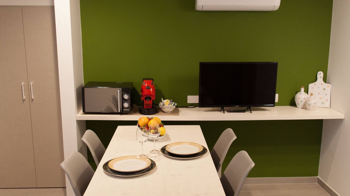 Bisceglie House | 500m from the city center and 500m from the sea, we are waiting to accommodate you at your best
