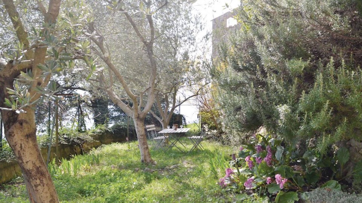Pierrefeu House | 50km of Nice, family friendly house in car-free village, chimney, garden