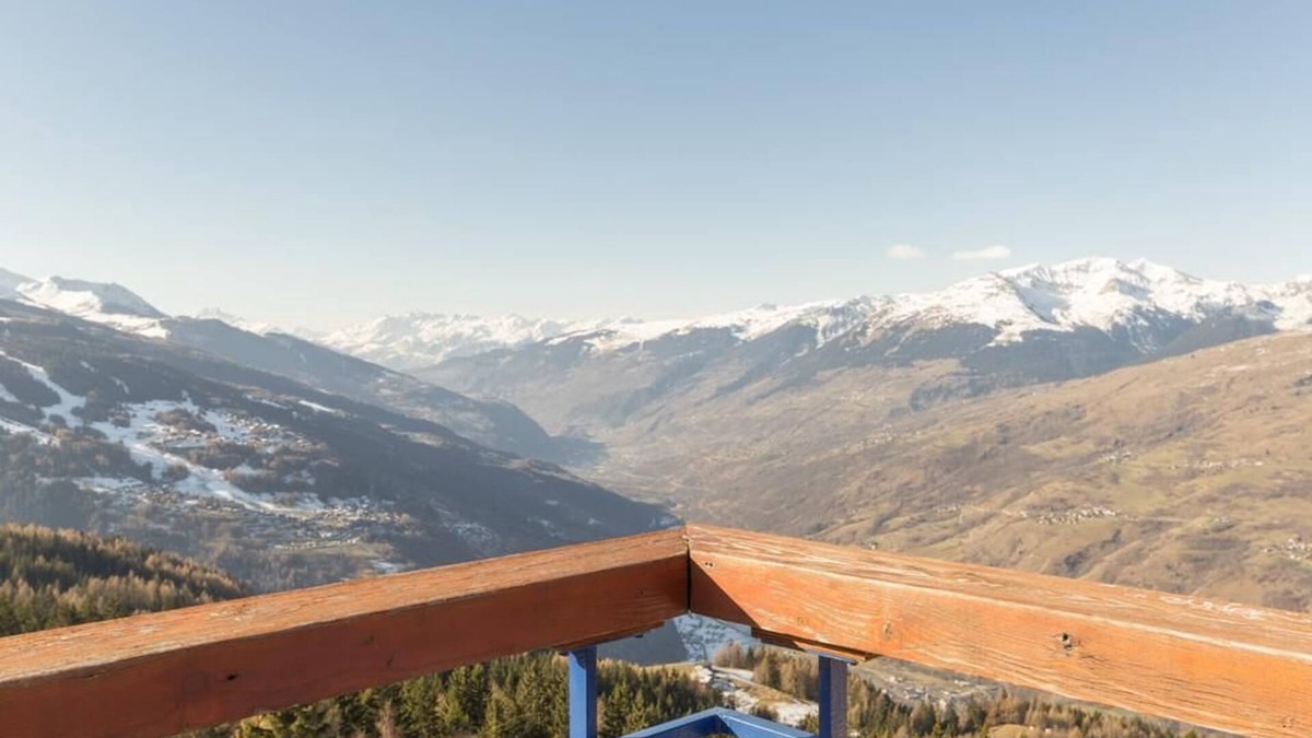 Arc-1800 Apartment | 50m from resort center, 2nd floor, view mountain, tv, 24m², Les Arcs