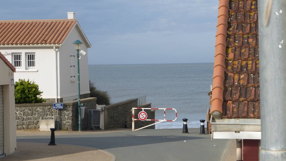 Longeville-sur-Mer Apartment | 50M from the beach apartment 2, 4 pers LONGEVILLE SUR MER