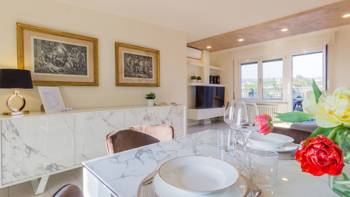 Cisano Apartment | [50m lakefront] elegant penthouse