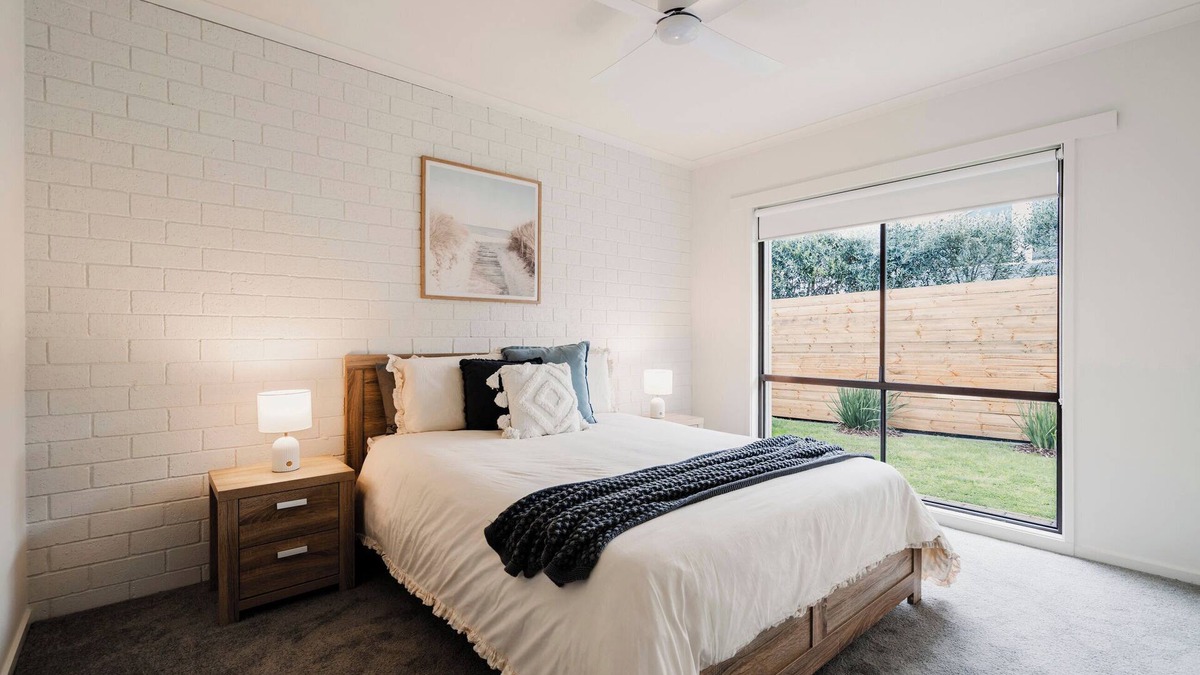 Ocean Grove House | 50m Walk to River , Pet Friendly, Spacious