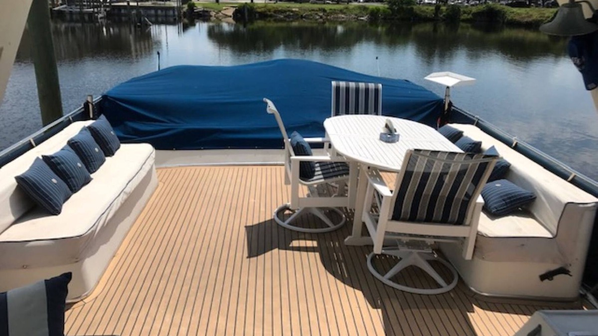 Hutchinson Island South Boat Rental | 51' Yacht - June to October - 1.5 BR, 1 Ba, Stuart, Hutchinson, Jensen