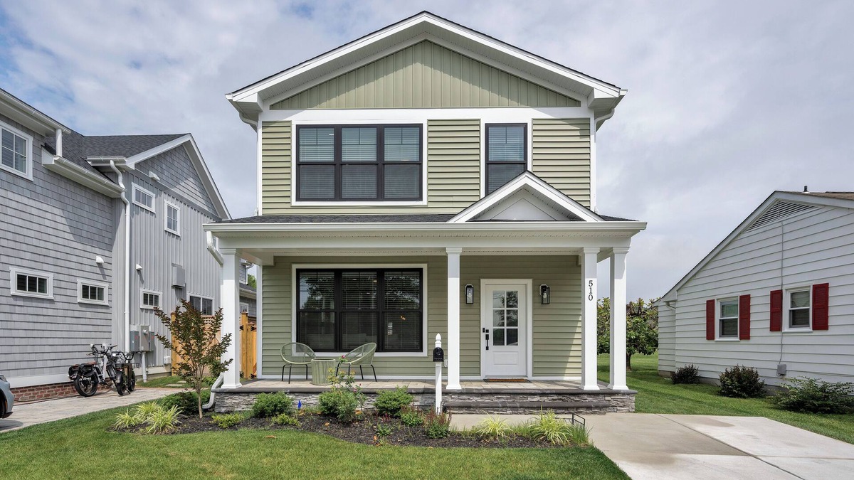 Lewes House | 510 DuPont Avenue - Brand New House In-Town Lewes!