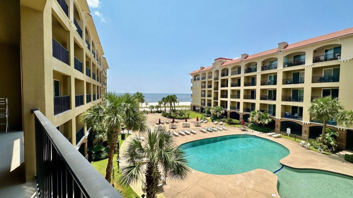Henderson Point Condo | #523 2 bed poolside unit with majestic beach views