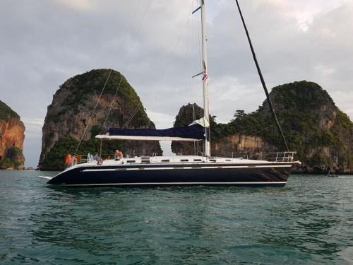 Cherngtalay Boat Rental | 53ft Sailing Yacht PHUKET Family Sailing adventure