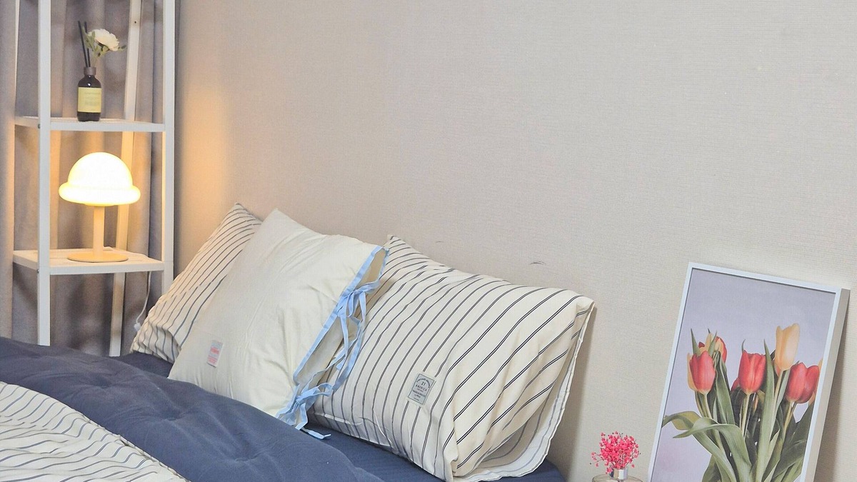 Pil-dong Apartment | 54 ㅣMyeongdong Double Room with Dressing Room