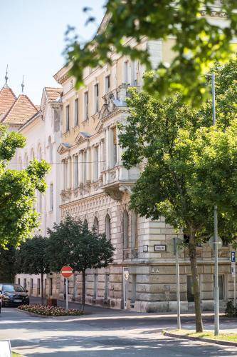 Sopron Apartment | 54 m² Apartment ∙ 4 guests
