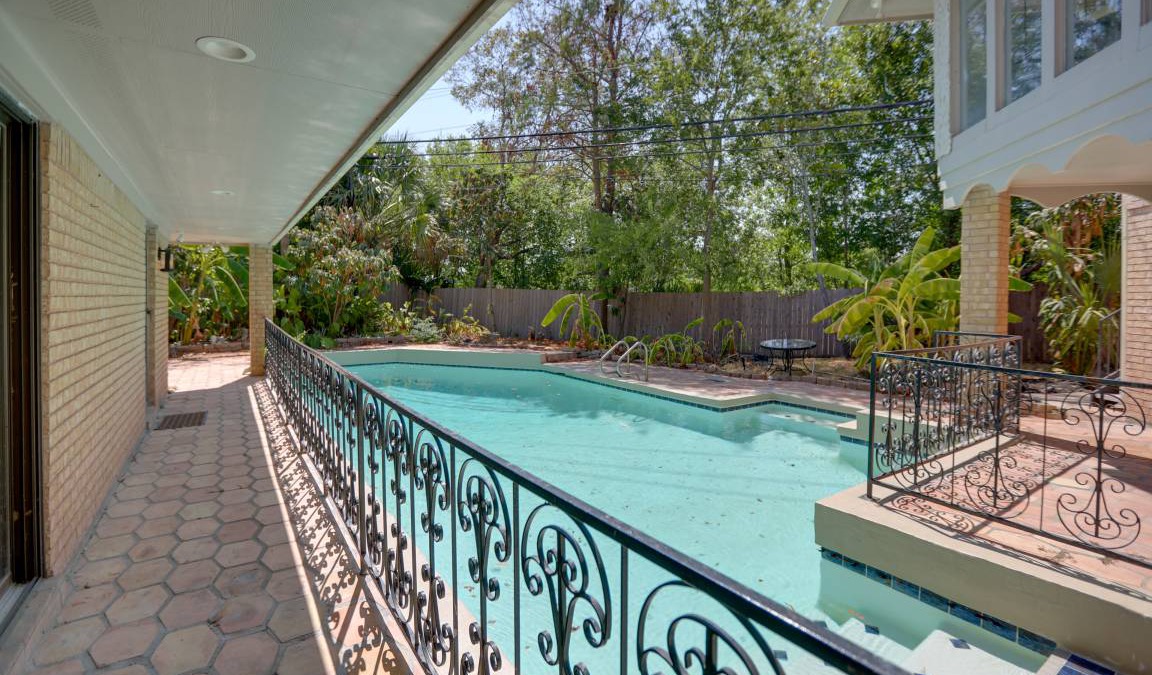 Braeswood Place House | 548 m² House ∙ 5 bedrooms ∙ 15 guests