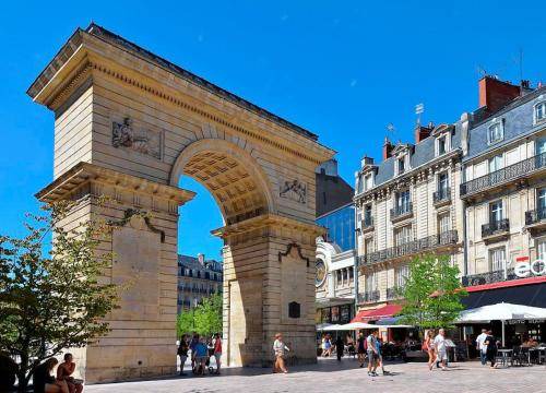 Faubourg-Raines Apartment | 55 m² Apartment ∙ 2 bedrooms ∙ 4 guests