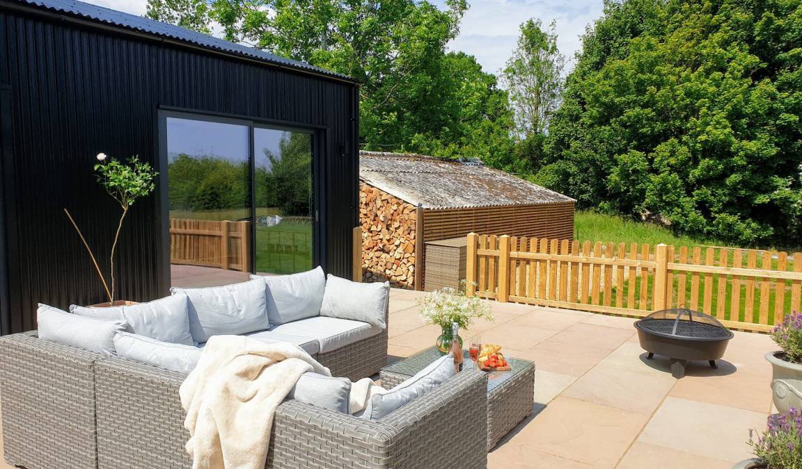 Howlett End Cottage | 55 m² Cabin ∙ 2 bedrooms ∙ 4 guests