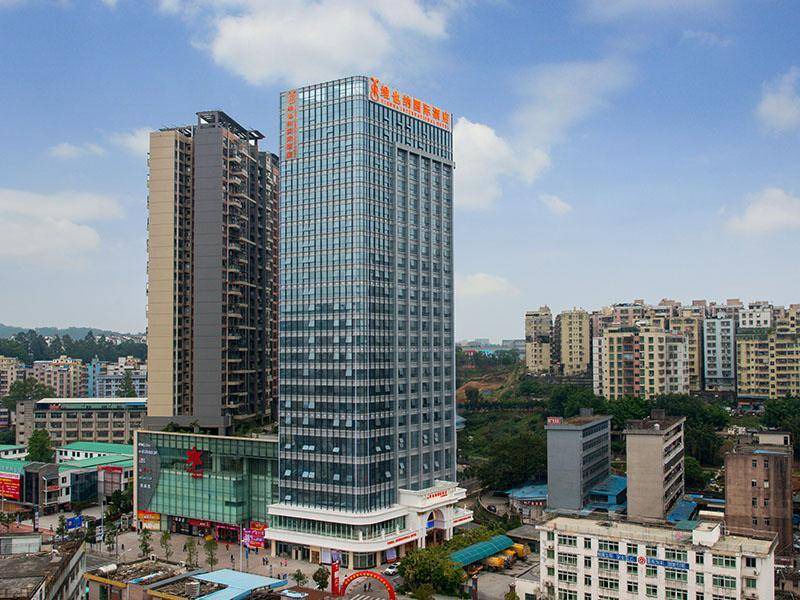 Buji Hotel | 55 m² Hotel ∙ 2 bedrooms ∙ 127 guests