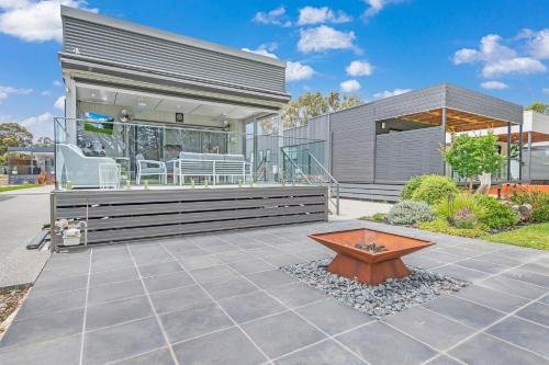 Moama House | 56@Highview-Echuca Holiday Homes