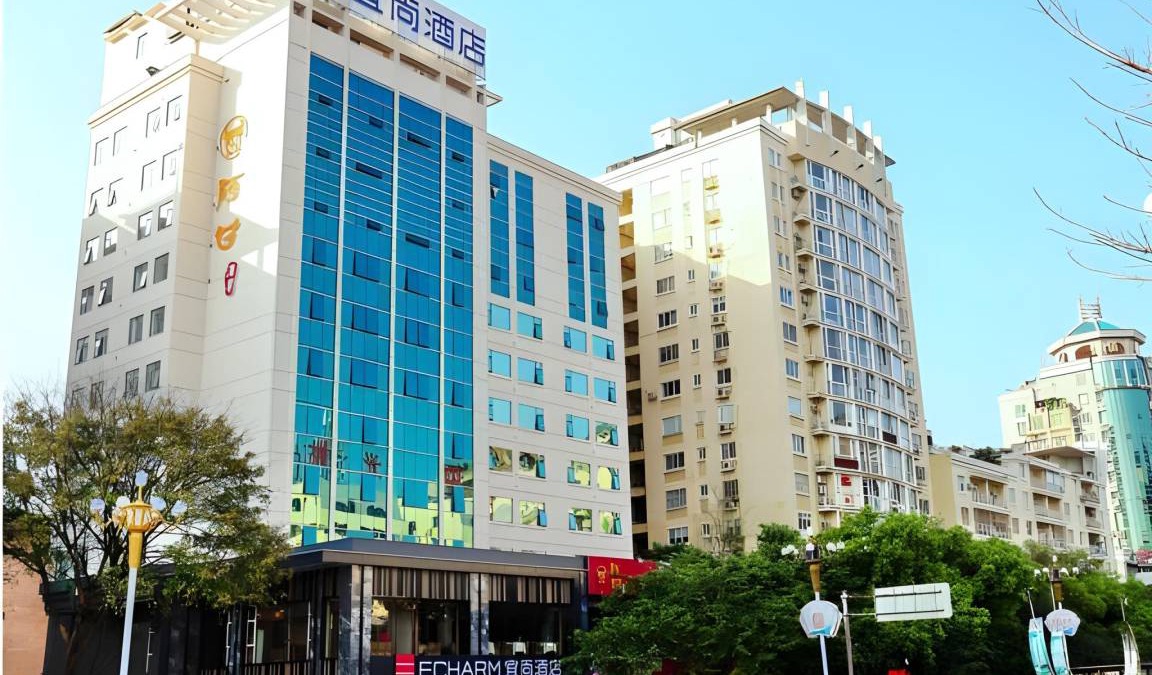 Xiufeng Hotel | 56 m² Hotel ∙ 4 guests