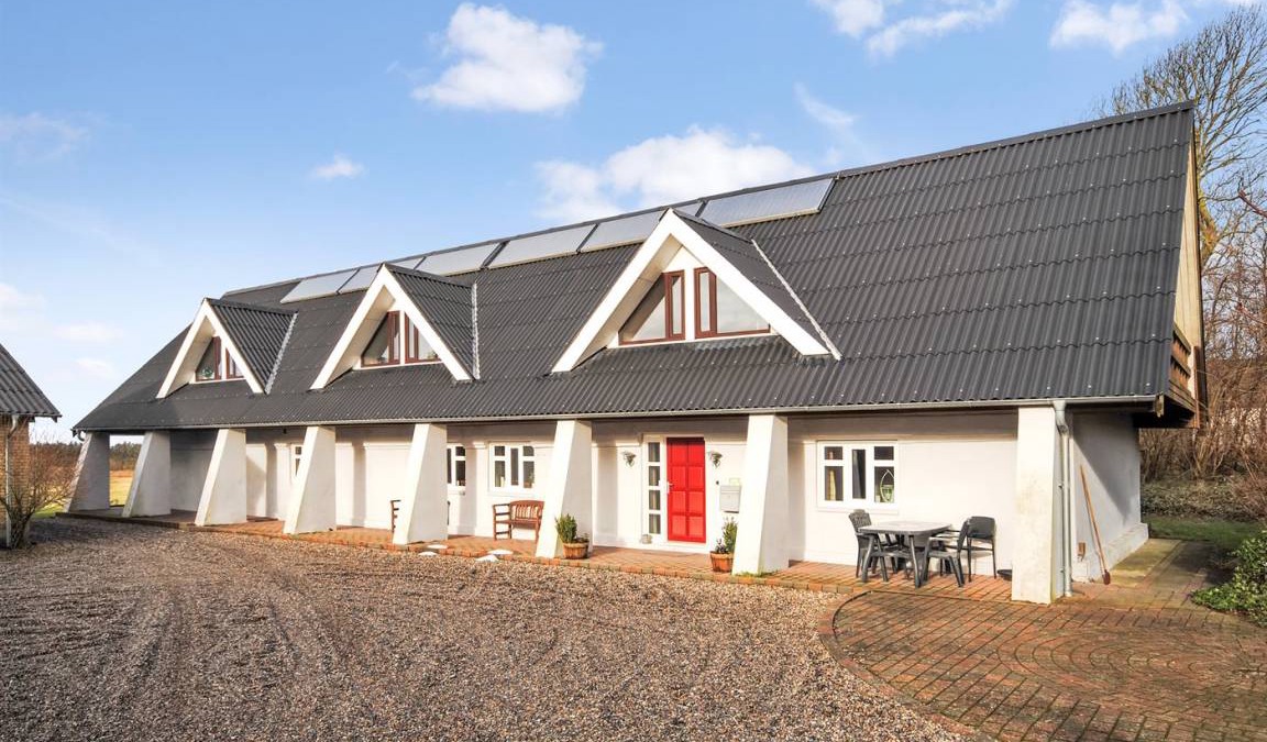 Logstor House | 588 m² House ∙ 6 bedrooms ∙ 20 guests