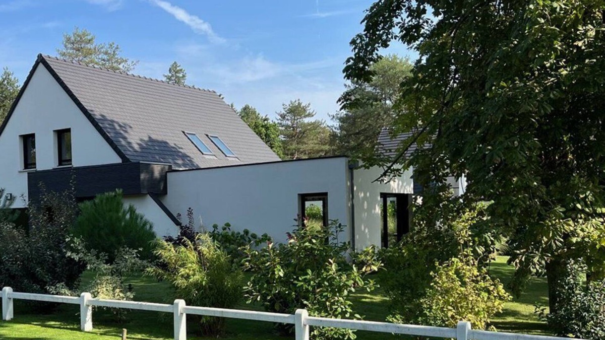 Hardelot-Plage House | 59 GEORGES : House with garden and terrace, 2 bedrooms and office, sleeps 3 to 5.