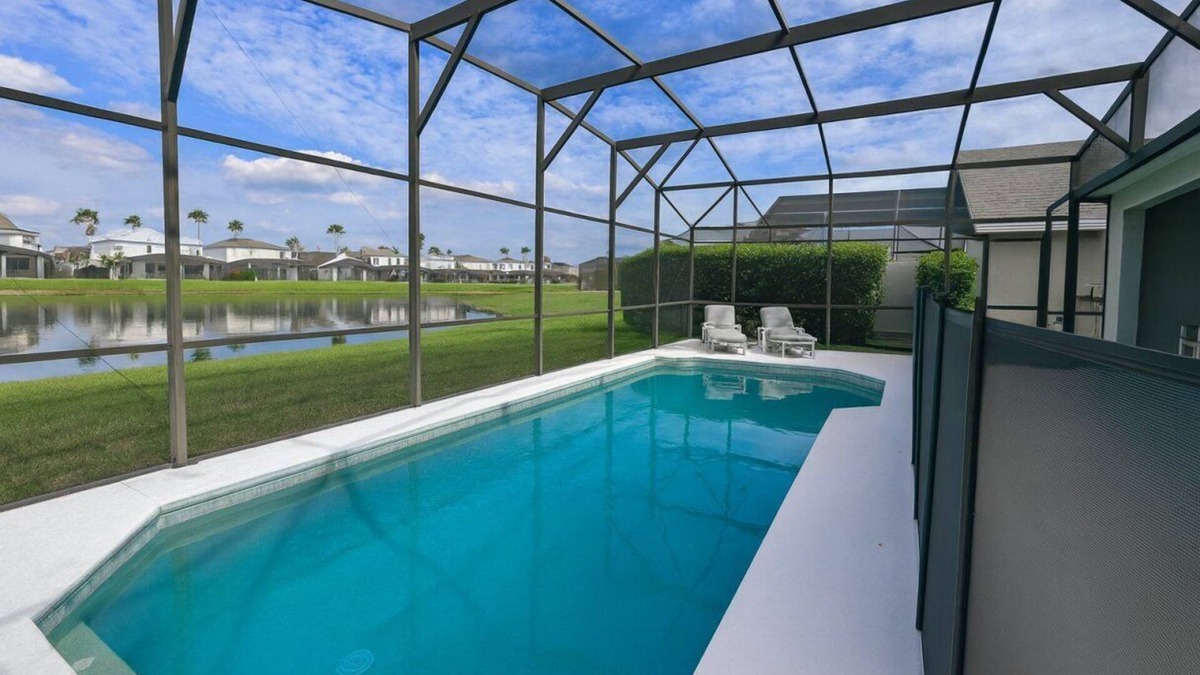 Cumbrian Lakes House | 5BD/3.5BA Lake View, Private Pool, close to Disney
