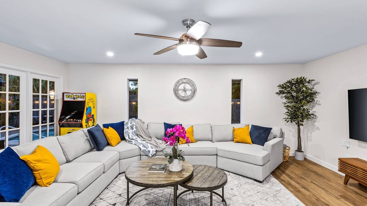 Willow Meadows/Willowbend Area House | 5Bed 3Bath 16 ppl, Pool! NRG/MedCtr