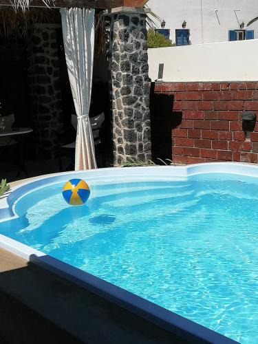 Perissa Villa | 5bedroom villa in perissa beach