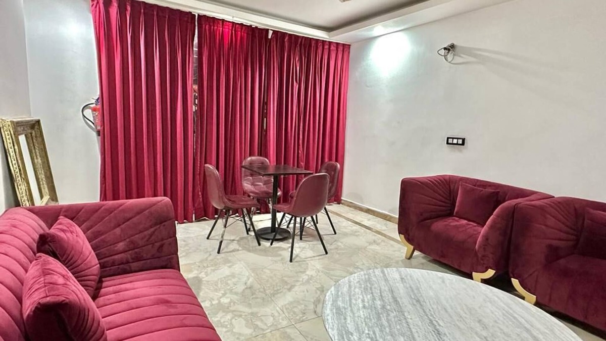 Gurugram Apartment | 5bhk entire villa for parties music allowed no restrictions best for diwali