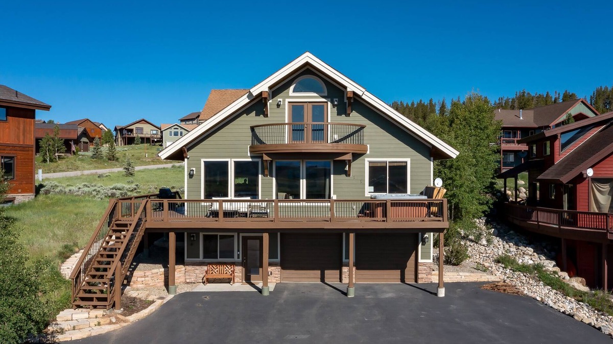 Tabernash House | 5BR House on Lake w/Paddle Boards & Hot Tub